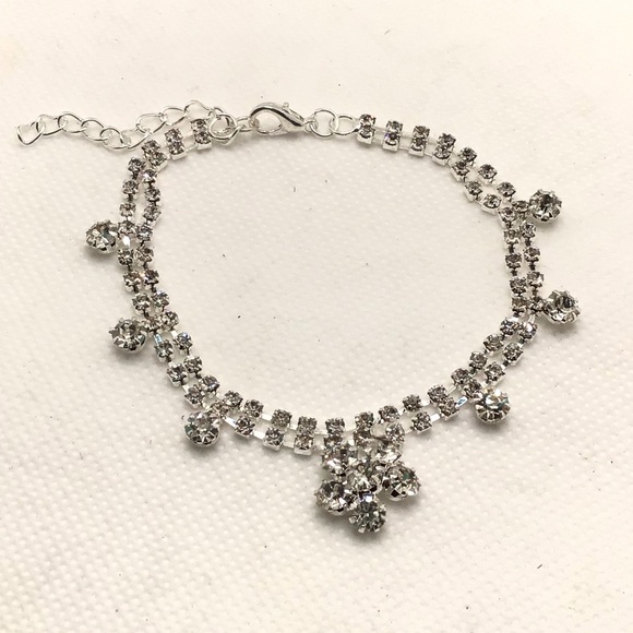 Chloe Accessory Glam Crystal Sparkle Rhinestone Dangle Ankle Bracelet Anklet - Picture 1 of 5